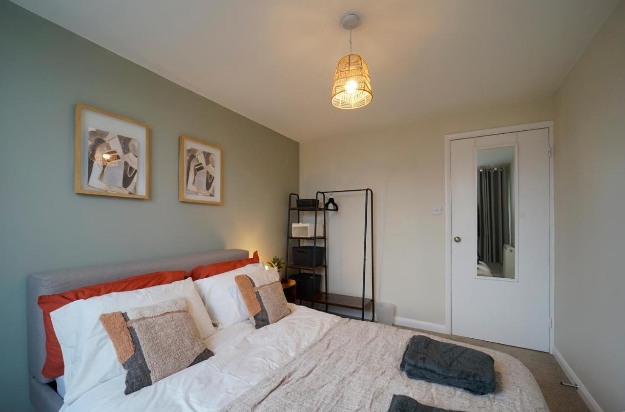 Perfectly Located 4 Bed Town House In Sleeps 8 Wetherby
